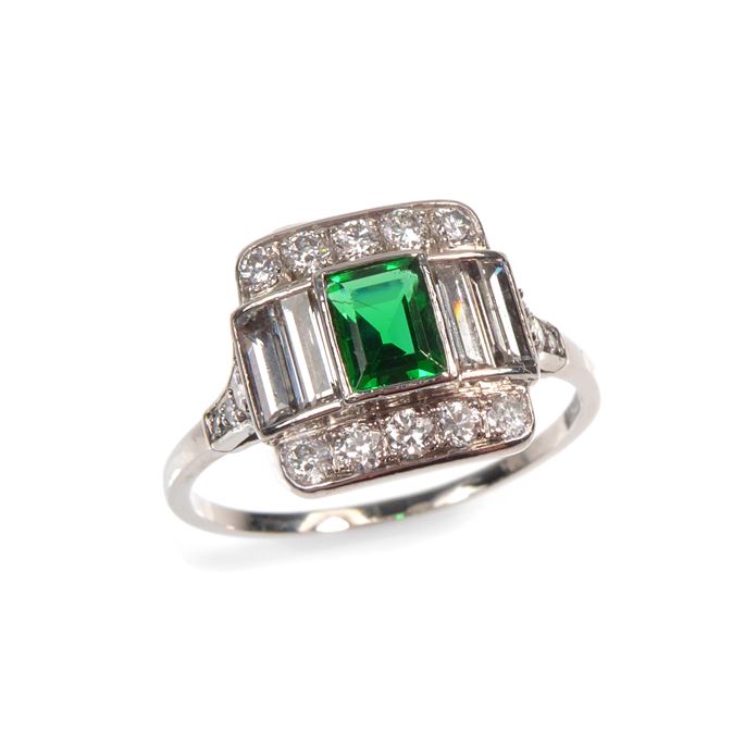 Art Deco emerald and diamond geometric cluster ring | MasterArt